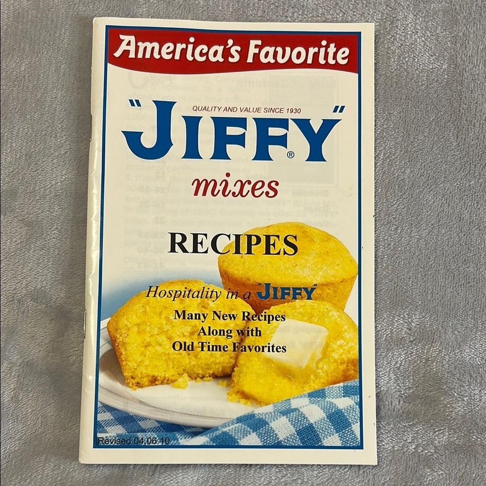 Assorted Recipe Book Collection - Picture 6 of 9